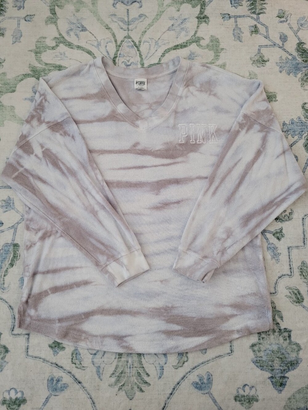PINK Victoria's Secret Tie-Dye V-Neck Sweater in Lavender and Taupe